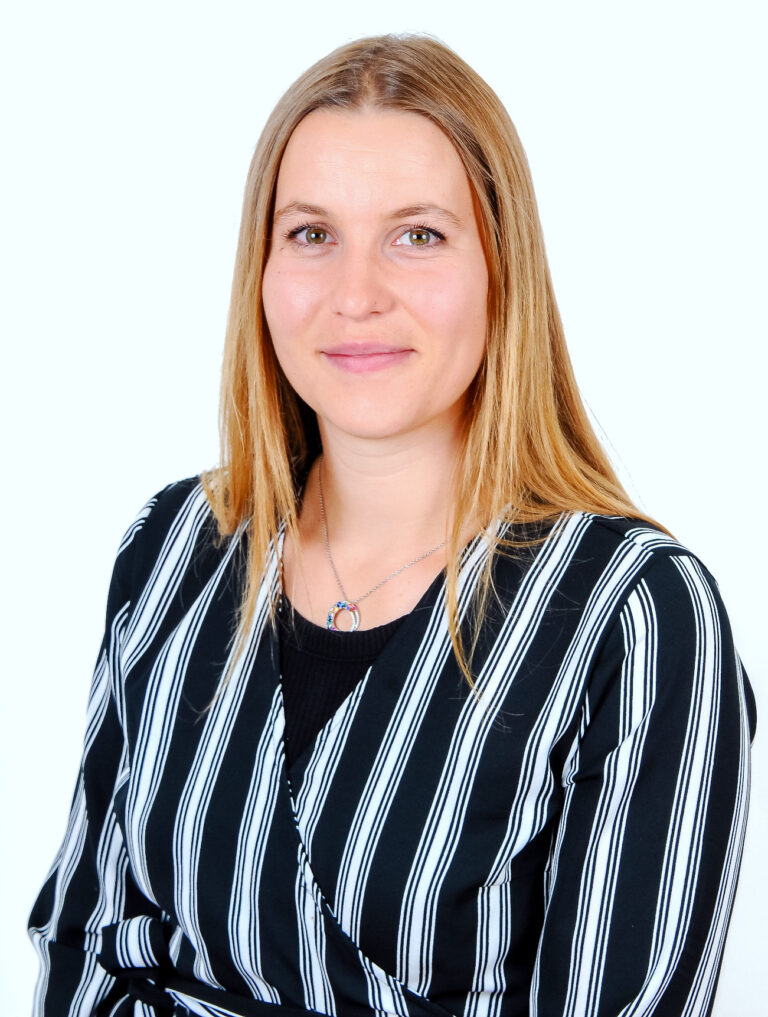 Polona Šest